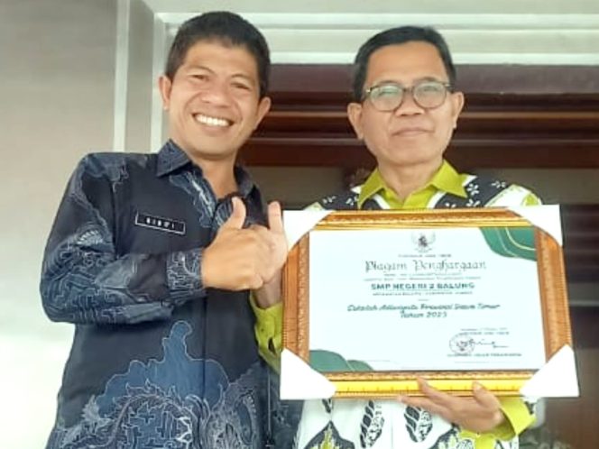 
 Gerakan Peduli Lingkungan “Berhias dan Gerigi Dinamis” Menghantarkan SMPN 2 Balung Sukses Meraih Predikat Sekolah Adiwiyata Propinsi Jawa Timur