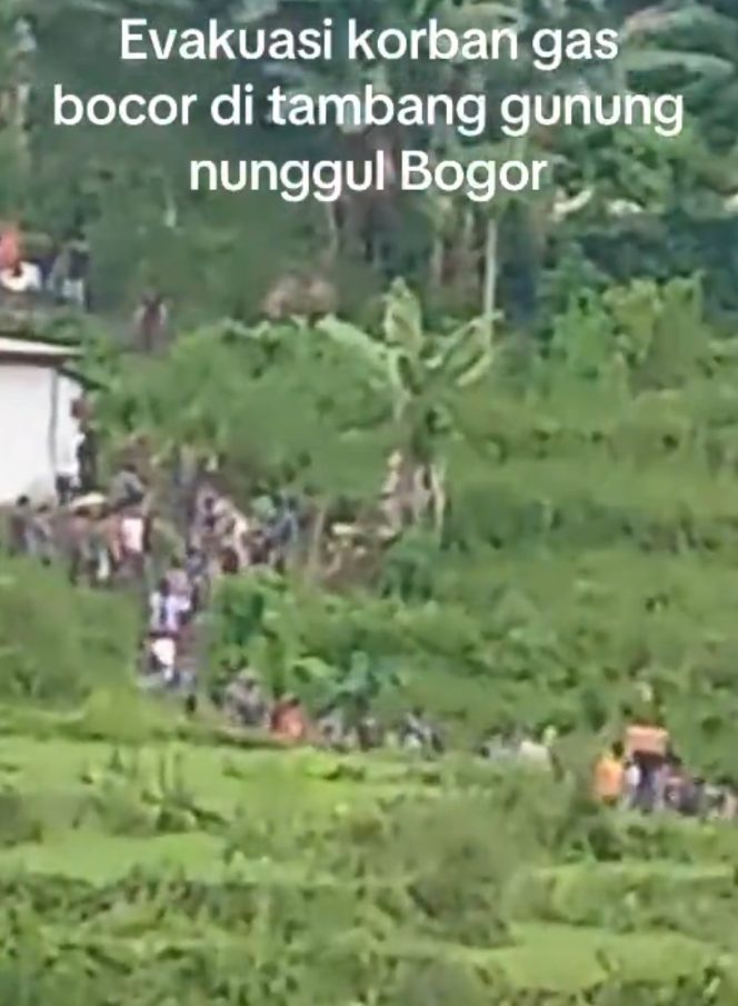 
 Tragedi Pertambangan Antam di gunung Pongkor Kecamatan Nanggung kabupaten Bogor Menewaskan 60 orang dilokasi.